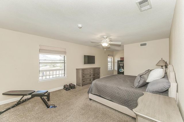 14049 Oak View Drive, Prather, CA 93651