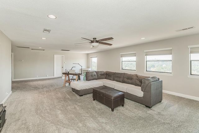 14049 Oak View Drive, Prather, CA 93651