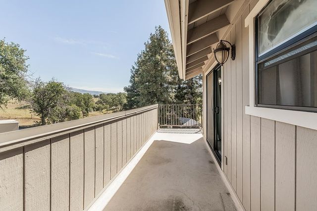 14049 Oak View Drive, Prather, CA 93651