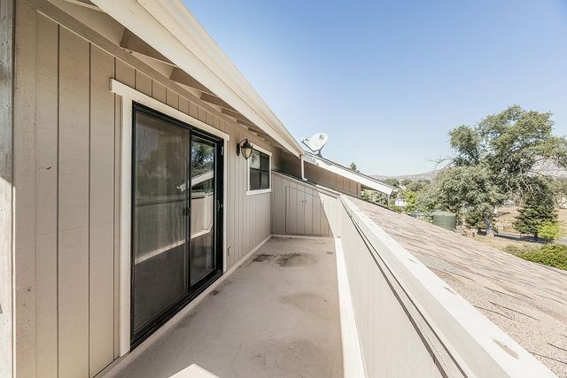 14049 Oak View Drive, Prather, CA 93651