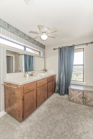14049 Oak View Drive, Prather, CA 93651