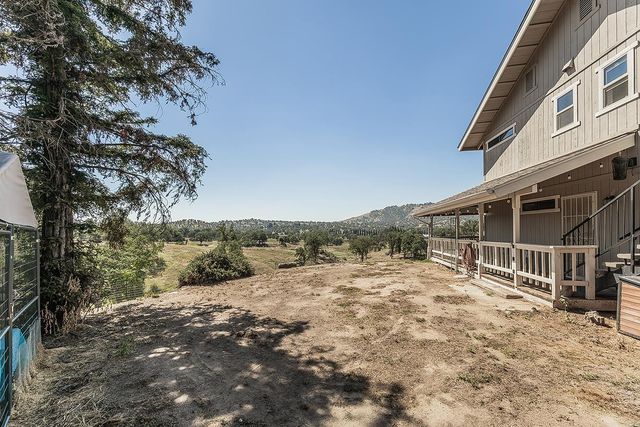 14049 Oak View Drive, Prather, CA 93651