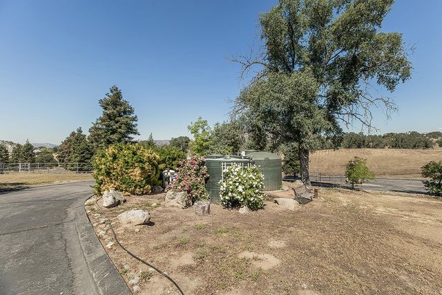 14049 Oak View Drive, Prather, CA 93651