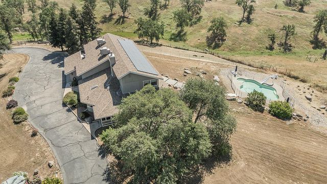 14049 Oak View Drive, Prather, CA 93651