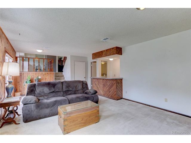 7053 E Maplewood Ave, Centennial, CO 80111