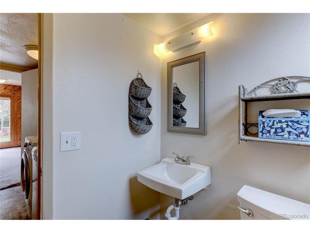 7053 E Maplewood Ave, Centennial, CO 80111