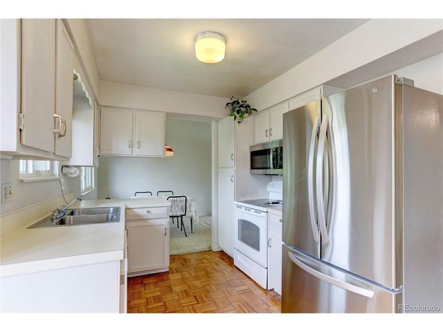 7053 E Maplewood Ave, Centennial, CO 80111