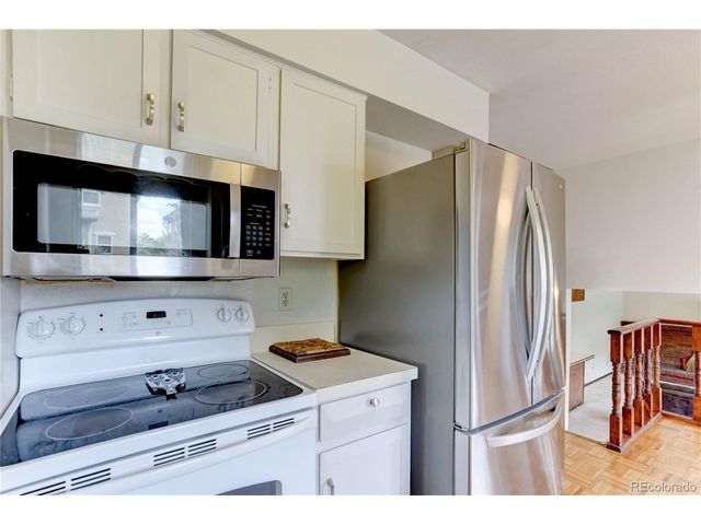 7053 E Maplewood Ave, Centennial, CO 80111