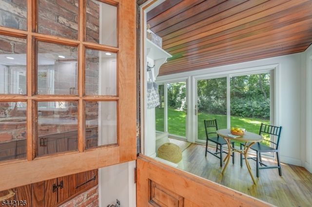 28 Spring Ridge Dr, Berkeley Heights Twp., NJ 07922