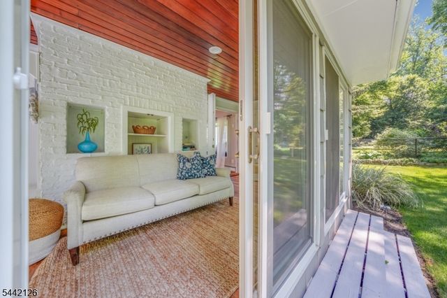 28 Spring Ridge Dr, Berkeley Heights Twp., NJ 07922