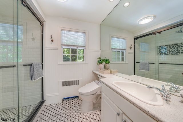 28 Spring Ridge Dr, Berkeley Heights Twp., NJ 07922
