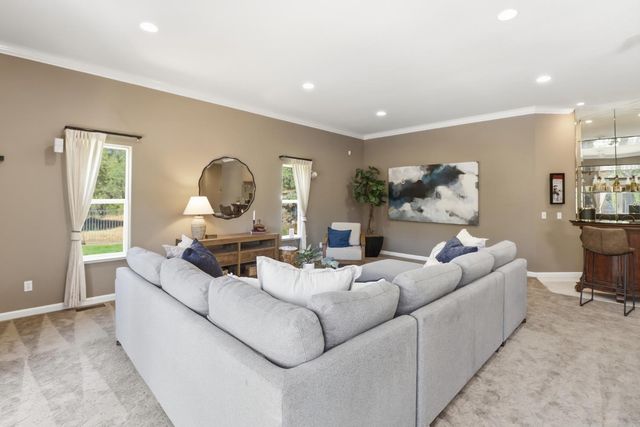 8888 Balmoral Dr, Newcastle, CA 95658