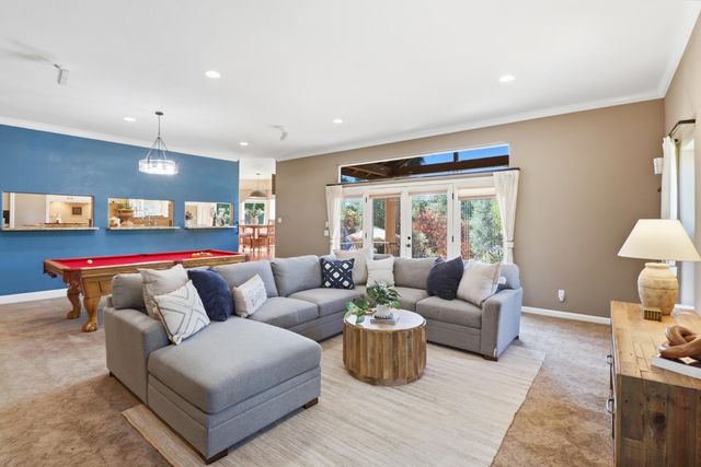 8888 Balmoral Dr, Newcastle, CA 95658