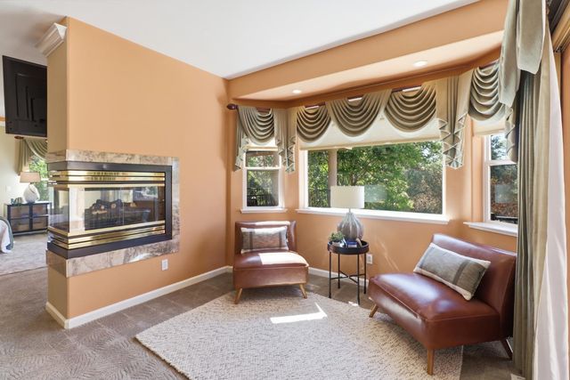 8888 Balmoral Dr, Newcastle, CA 95658