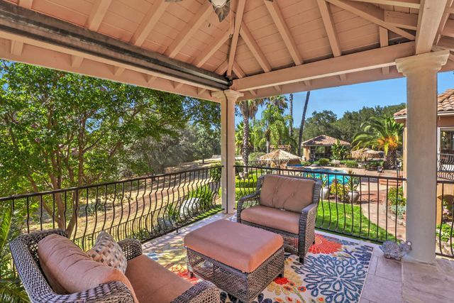 8888 Balmoral Dr, Newcastle, CA 95658