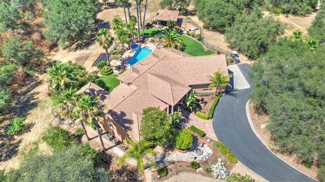 8888 Balmoral Dr, Newcastle, CA 95658