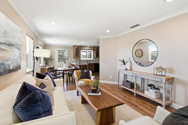 8888 Balmoral Dr, Newcastle, CA 95658