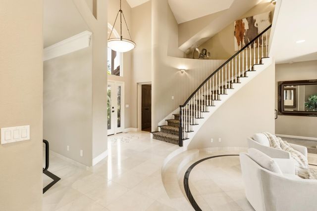 8888 Balmoral Dr, Newcastle, CA 95658