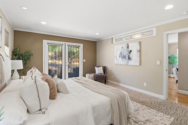 8888 Balmoral Dr, Newcastle, CA 95658