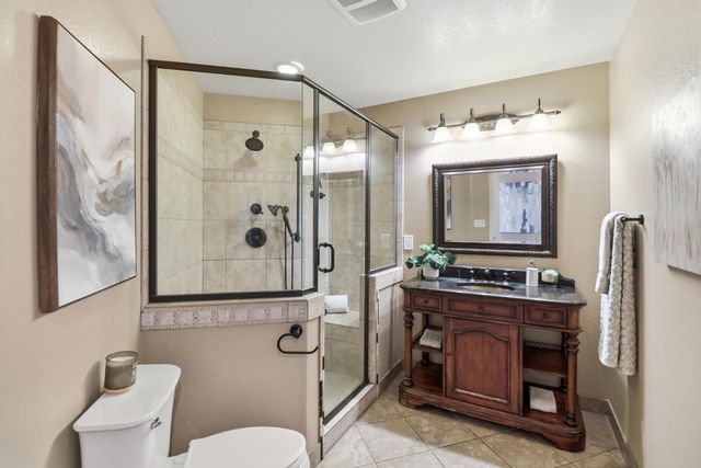 8888 Balmoral Dr, Newcastle, CA 95658