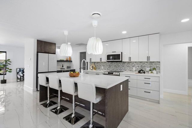1200 SW 8th Street, Boca Raton, FL 33486