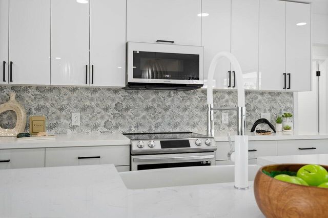 1200 SW 8th Street, Boca Raton, FL 33486