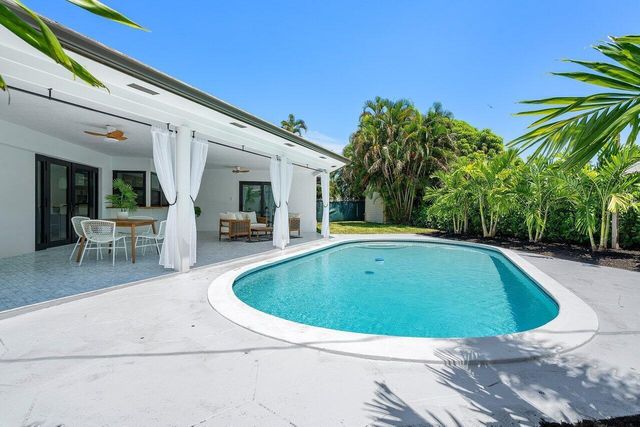 1200 SW 8th Street, Boca Raton, FL 33486