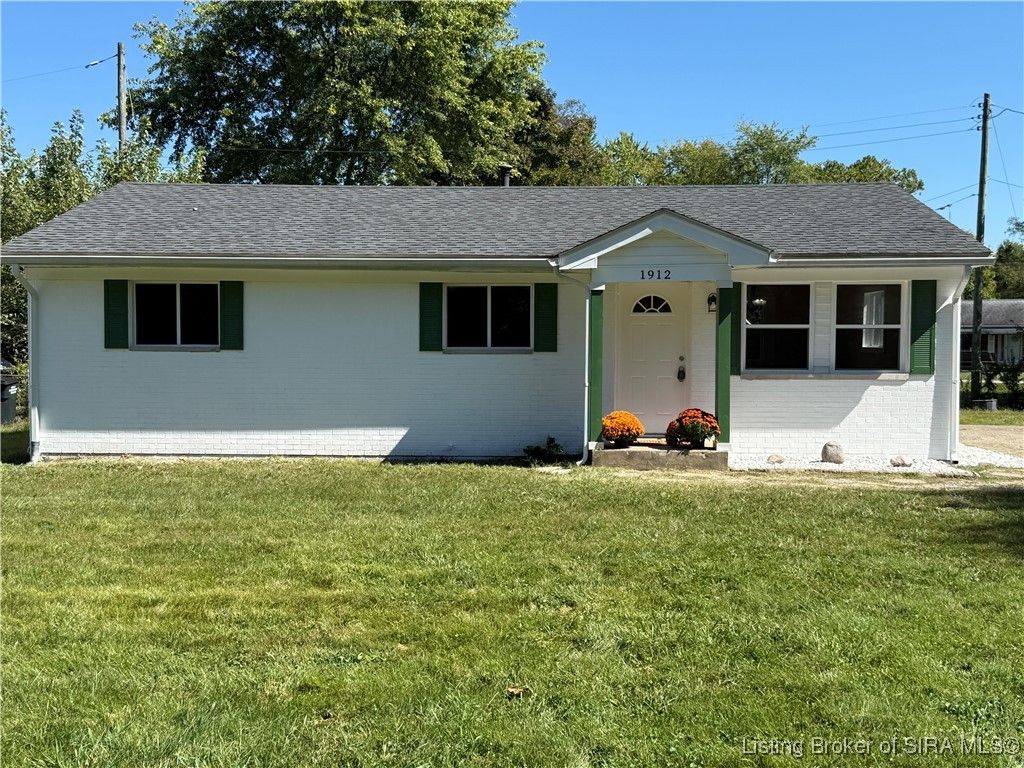 1912 Vienna Road, Charlestown, IN 47111