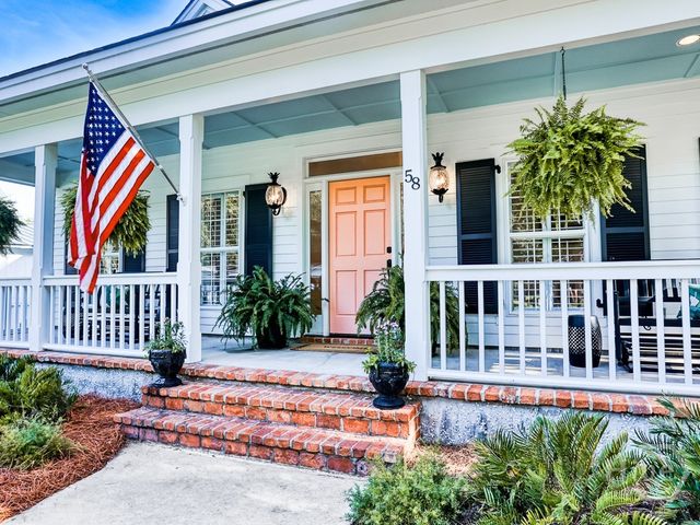 58 Romney Place, Savannah, GA 31406