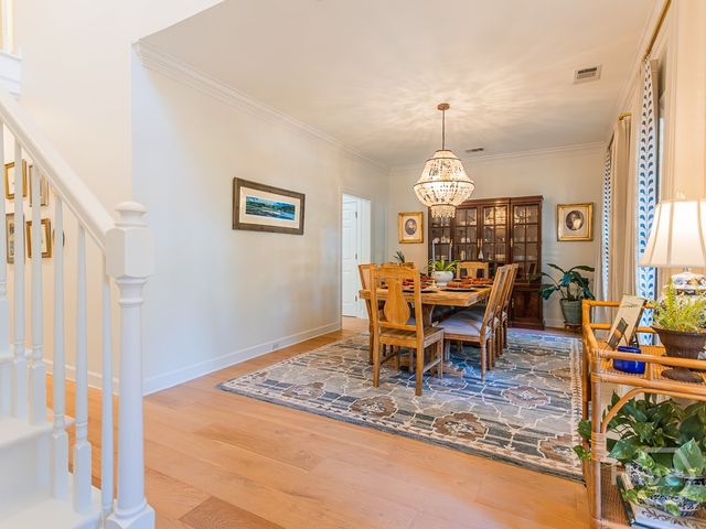 58 Romney Place, Savannah, GA 31406