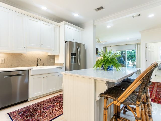 58 Romney Place, Savannah, GA 31406