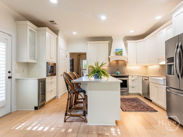 58 Romney Place, Savannah, GA 31406
