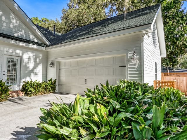 58 Romney Place, Savannah, GA 31406