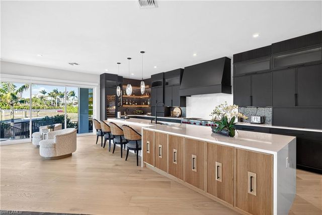 6707 Daniel CT, Fort Myers, FL 33908