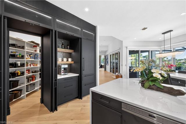 6707 Daniel CT, Fort Myers, FL 33908