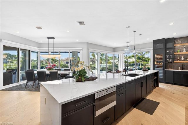 6707 Daniel CT, Fort Myers, FL 33908