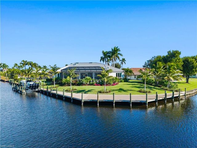 6707 Daniel CT, Fort Myers, FL 33908