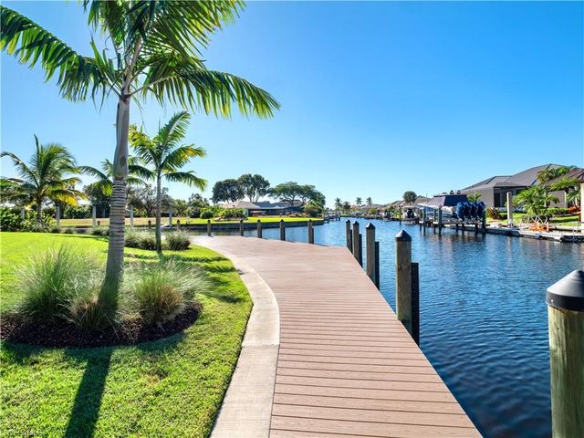 6707 Daniel CT, Fort Myers, FL 33908