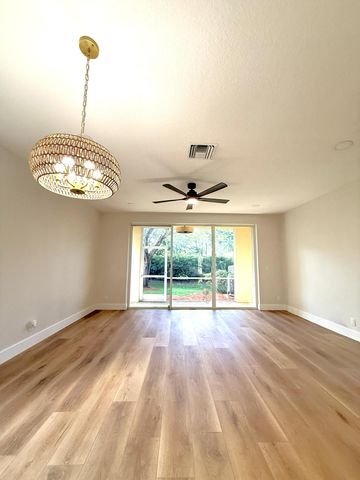 9767 PORTA LEONA Lane, Boynton Beach, FL 33472