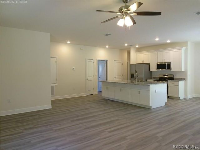 7202 N Everest Terrace, Citrus Springs, FL 34434