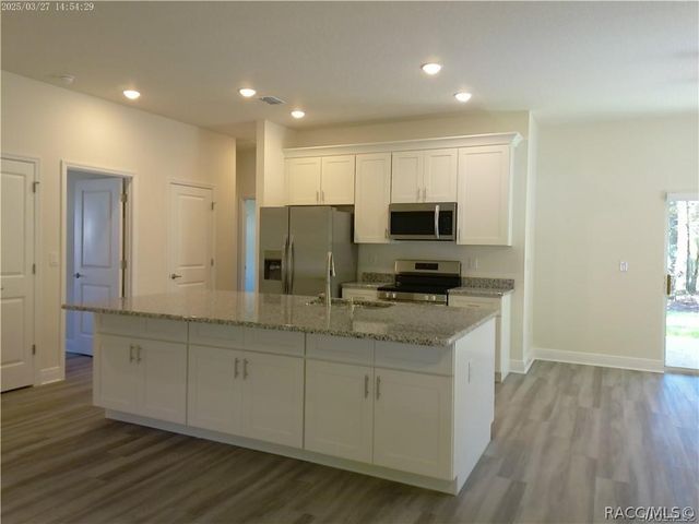 7202 N Everest Terrace, Citrus Springs, FL 34434