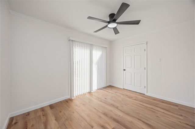 5942 Ridgeway Drive, Houston, TX 77033