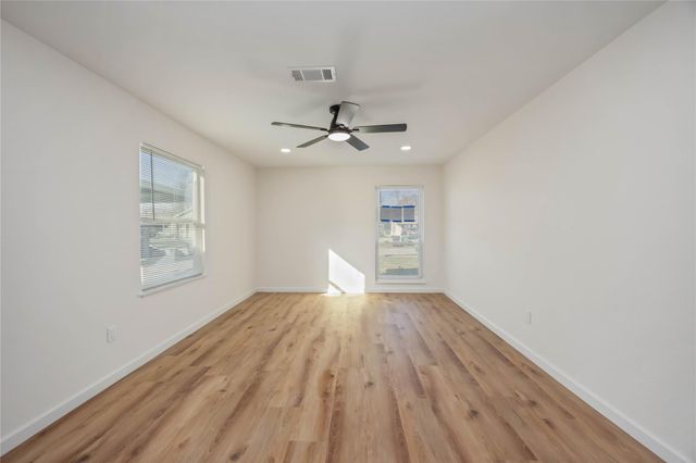 5942 Ridgeway Drive, Houston, TX 77033