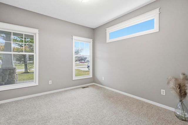 8886 Stonepoint Court, Jenison, MI 49428