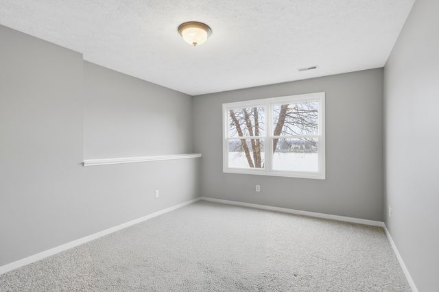 8886 Stonepoint Court, Jenison, MI 49428