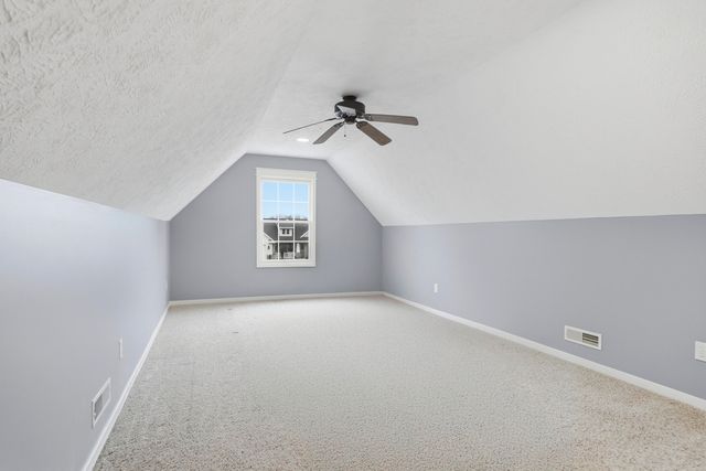 8886 Stonepoint Court, Jenison, MI 49428