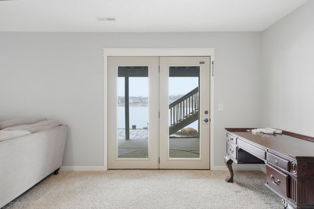 8886 Stonepoint Court, Jenison, MI 49428