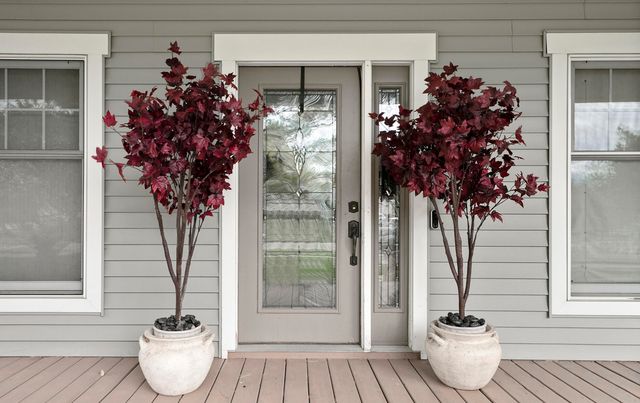 8886 Stonepoint Court, Jenison, MI 49428