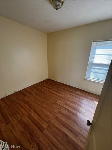 860 Biruta Street, Akron, OH 44307