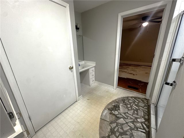 100 S Laurel Street, Walhalla, SC 29691